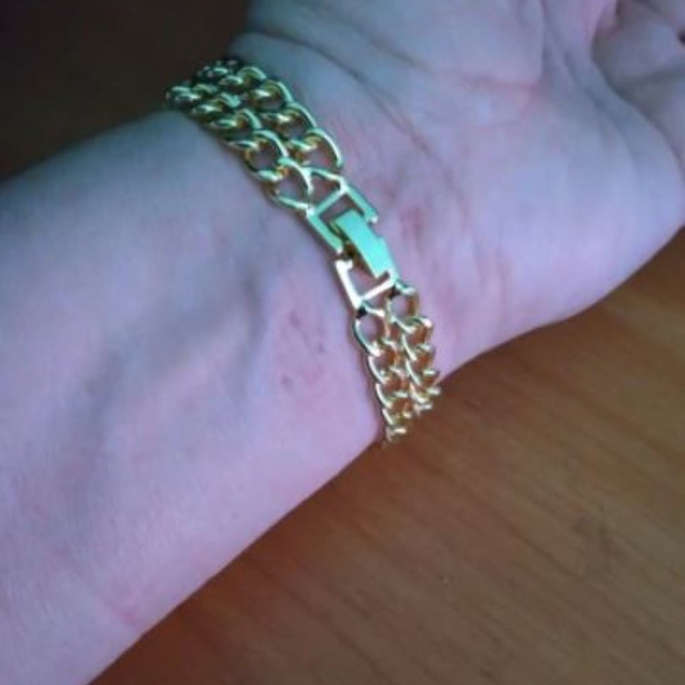 Gorgeous Crystal Watch Face Rhinestone Bracelet - Picture 5 of 5